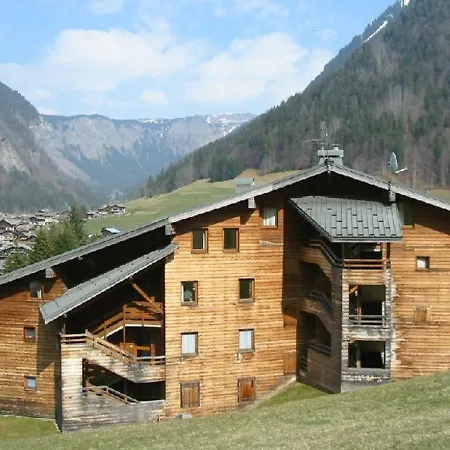 Apartment 3 Pieces Renove, Pieds Des Pistes Et Proche Centre, - Fr-1-524-35